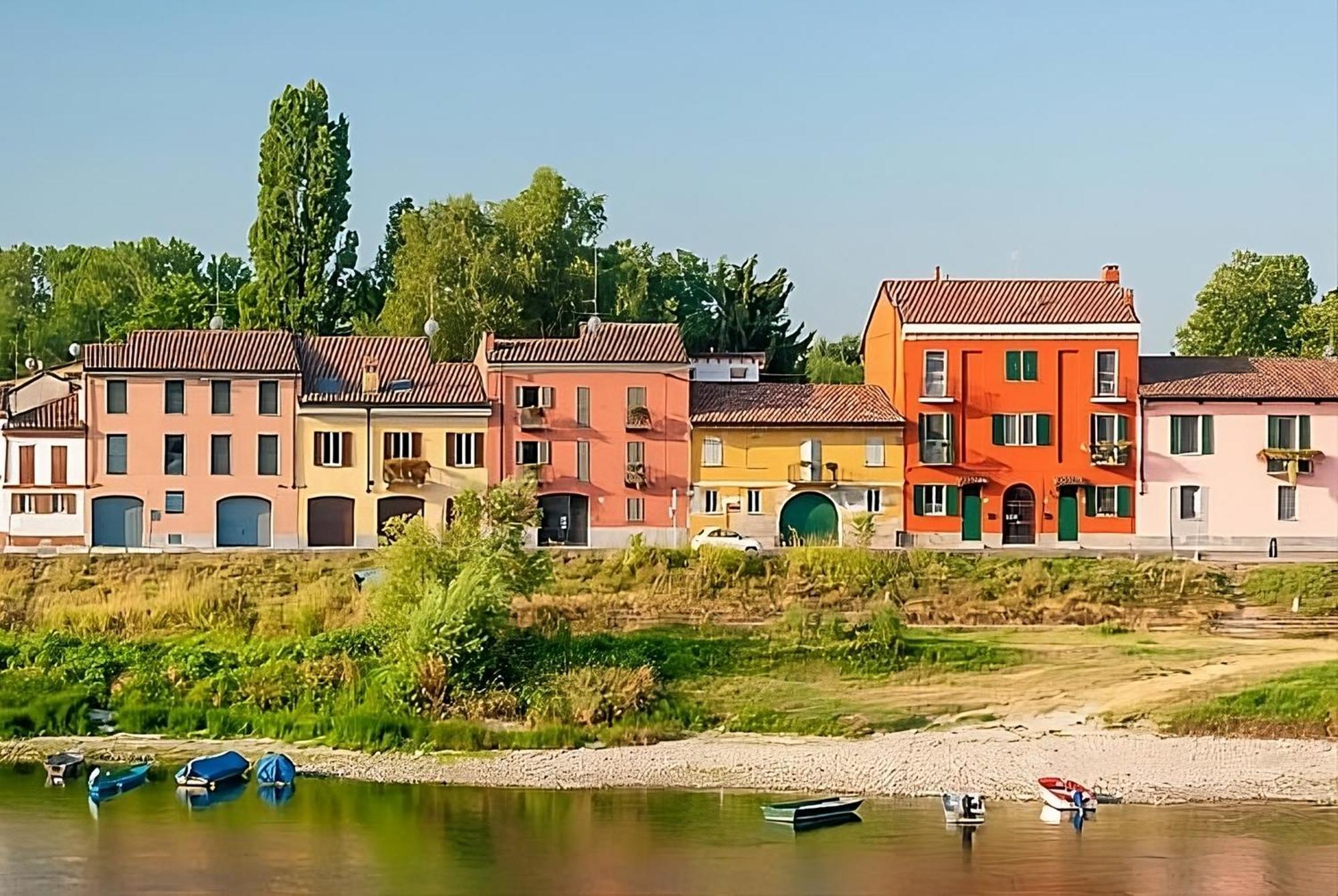 149 Borgo Ticino Suite Attico Di Lusso Con Terrazzo E Parking Privato Pavia Exterior foto